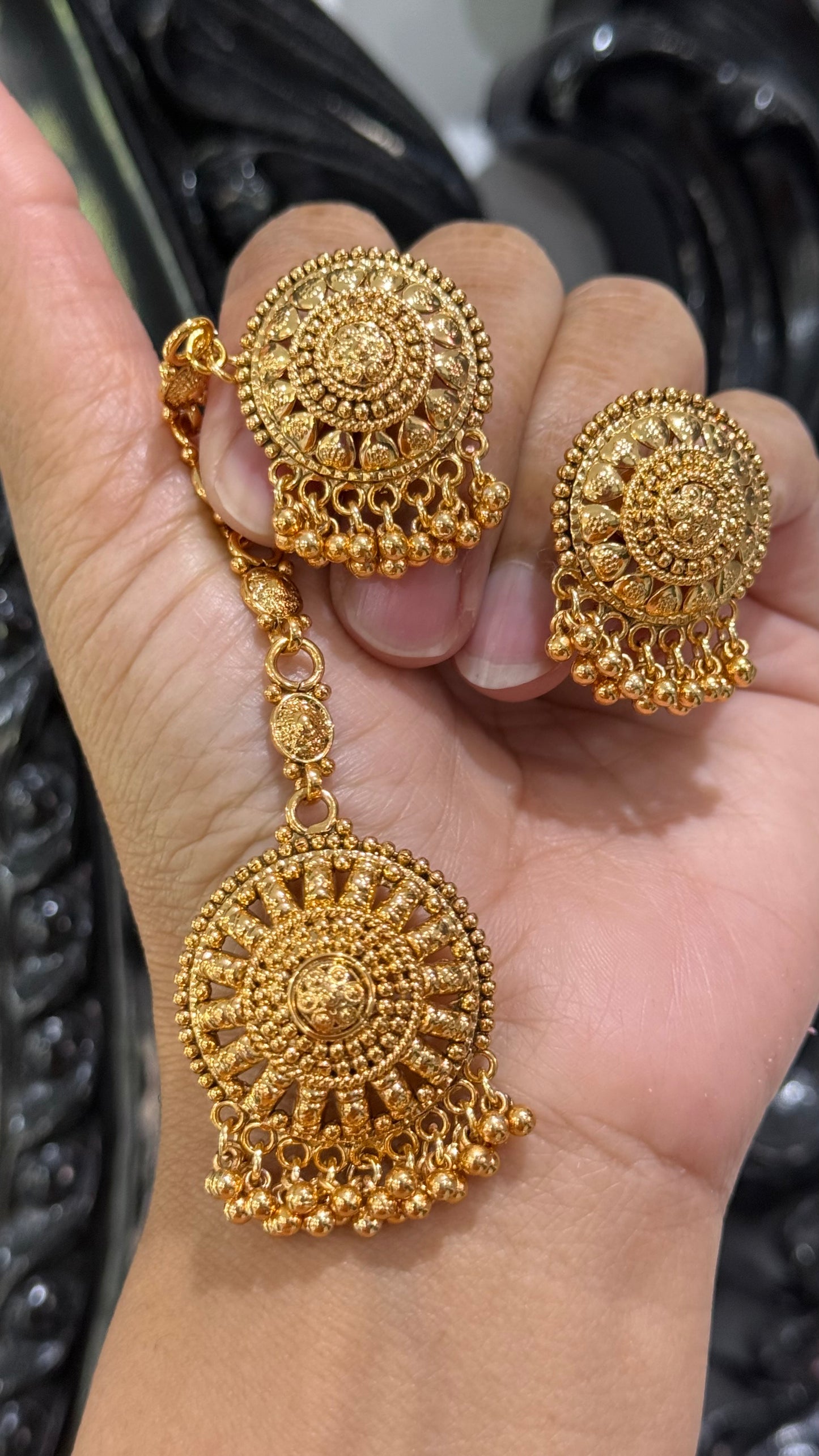 Gold Plated Indian Choker Set with studs and tikka 