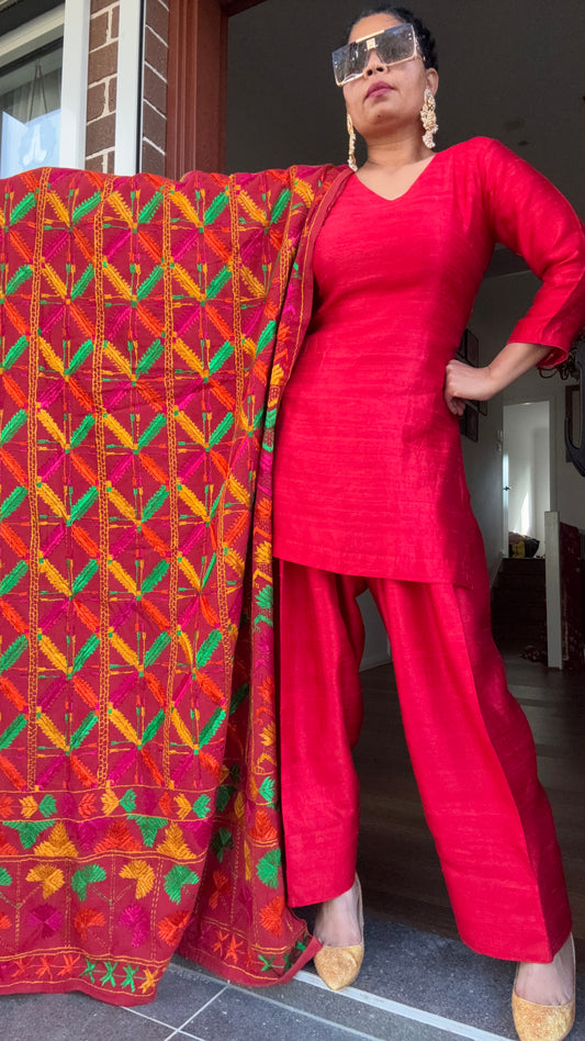 Khaddar Baag Phulkari Hand Embroidered Punjabi Shawl – Heritage Virsa – Australia