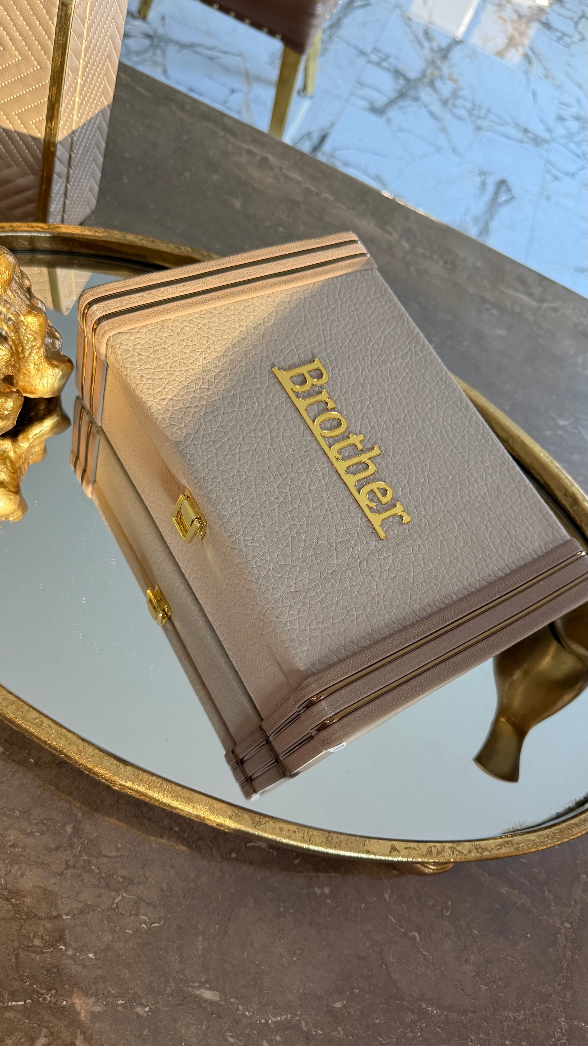 Luxury Rakhi hamper with designer Rakhi and chocolates