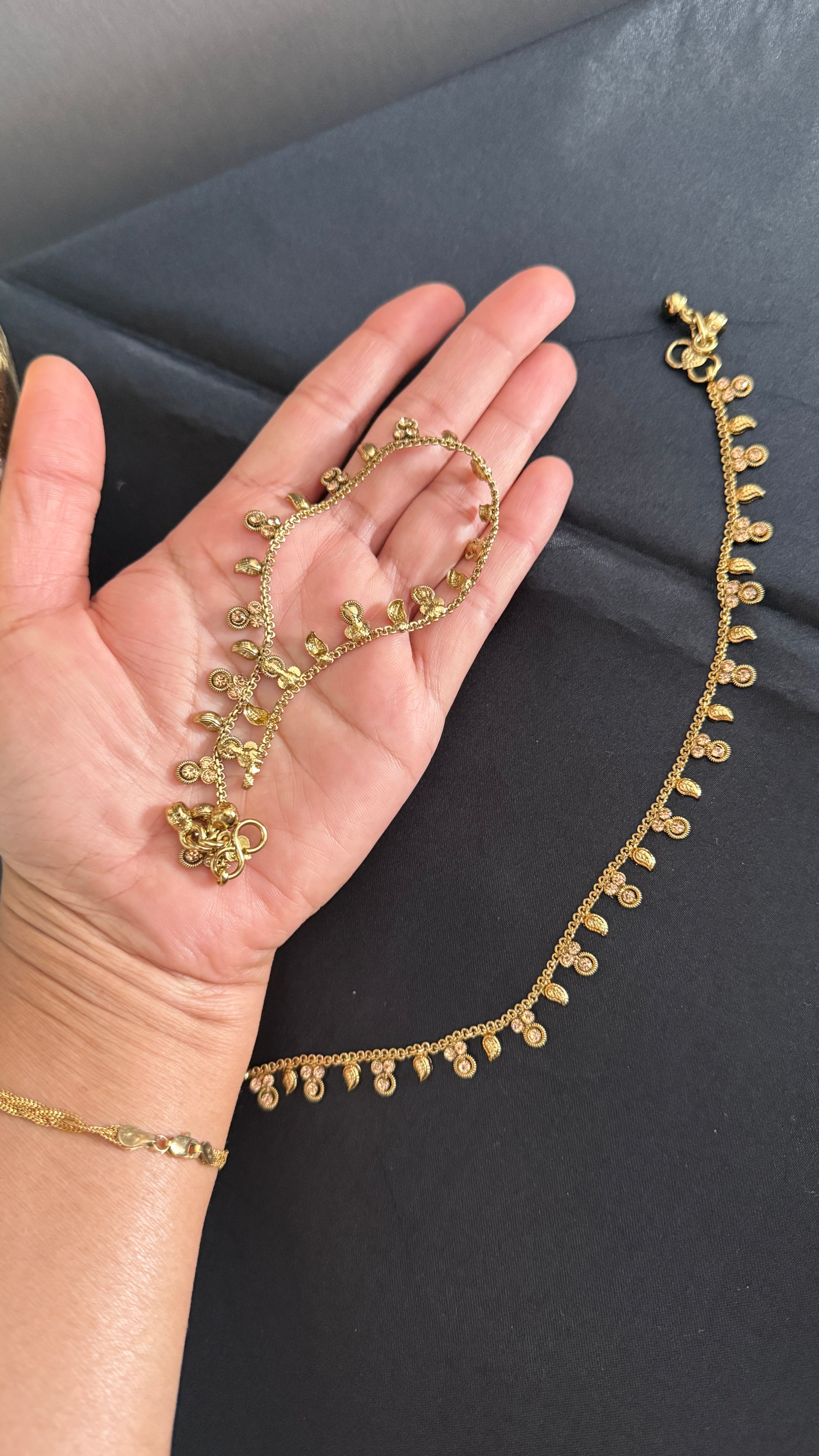 Traditional Indian anklet with intricate gold look design, adorned with bells and beads, ideal for weddings and festive occasions, Kundan anklet. Polki anklet. Bridal anklet