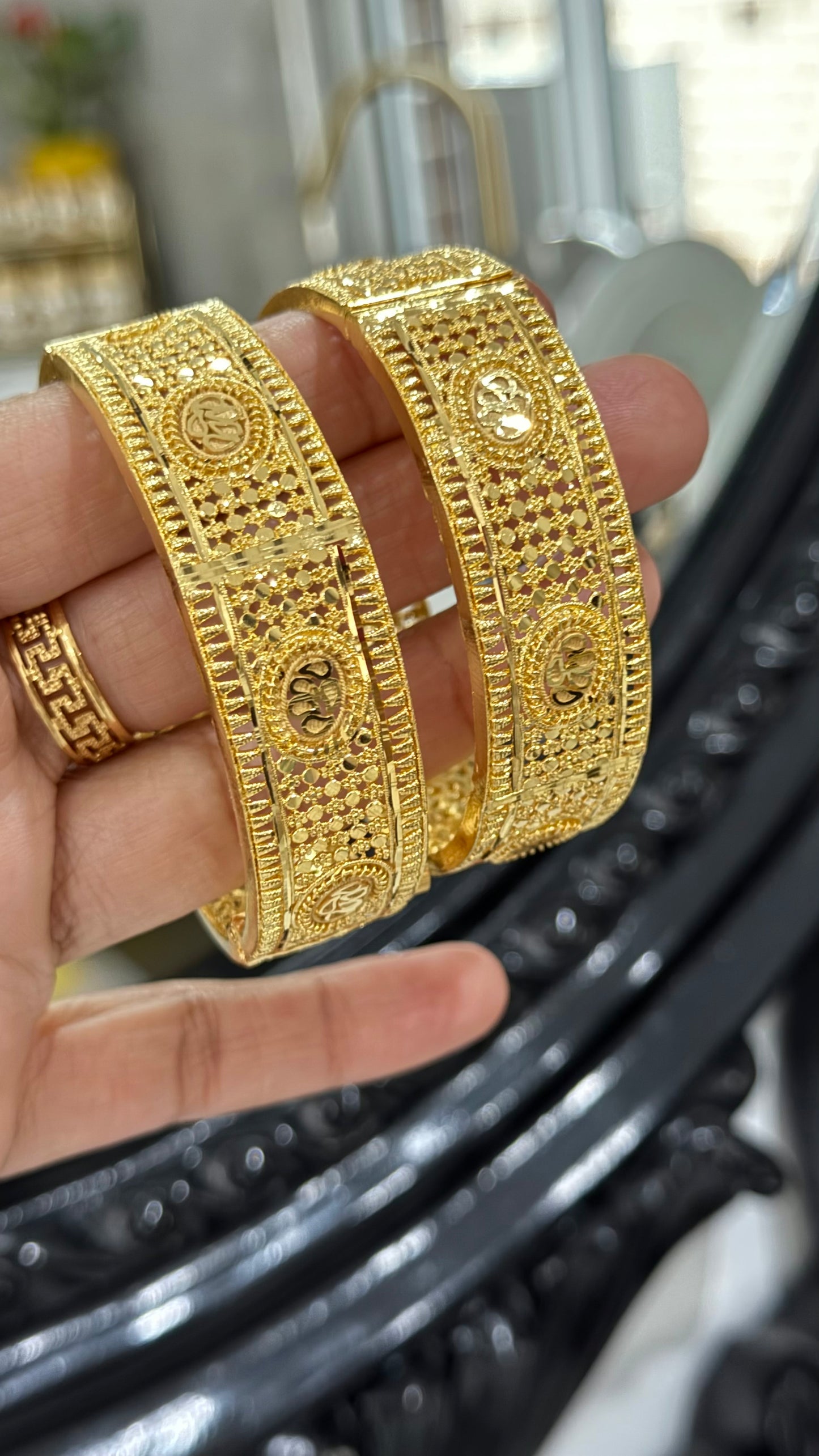 Gold Plated Kangan Indian Bangle Set Perfect for Festive Wear