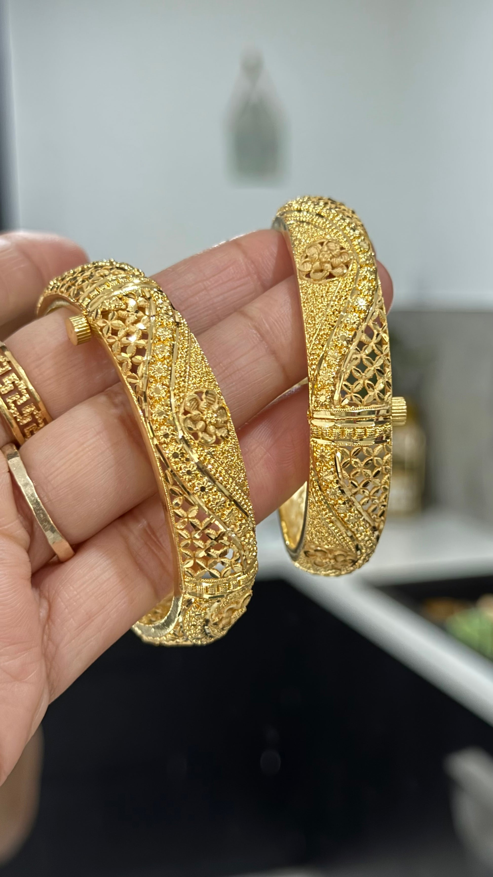 Traditional Gold Plated Kangan Indian Bangle for Weddings and Festivals