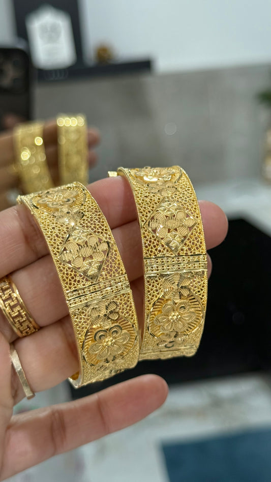 Traditional Gold Plated Kangan Indian Bangle for Weddings and Festivals