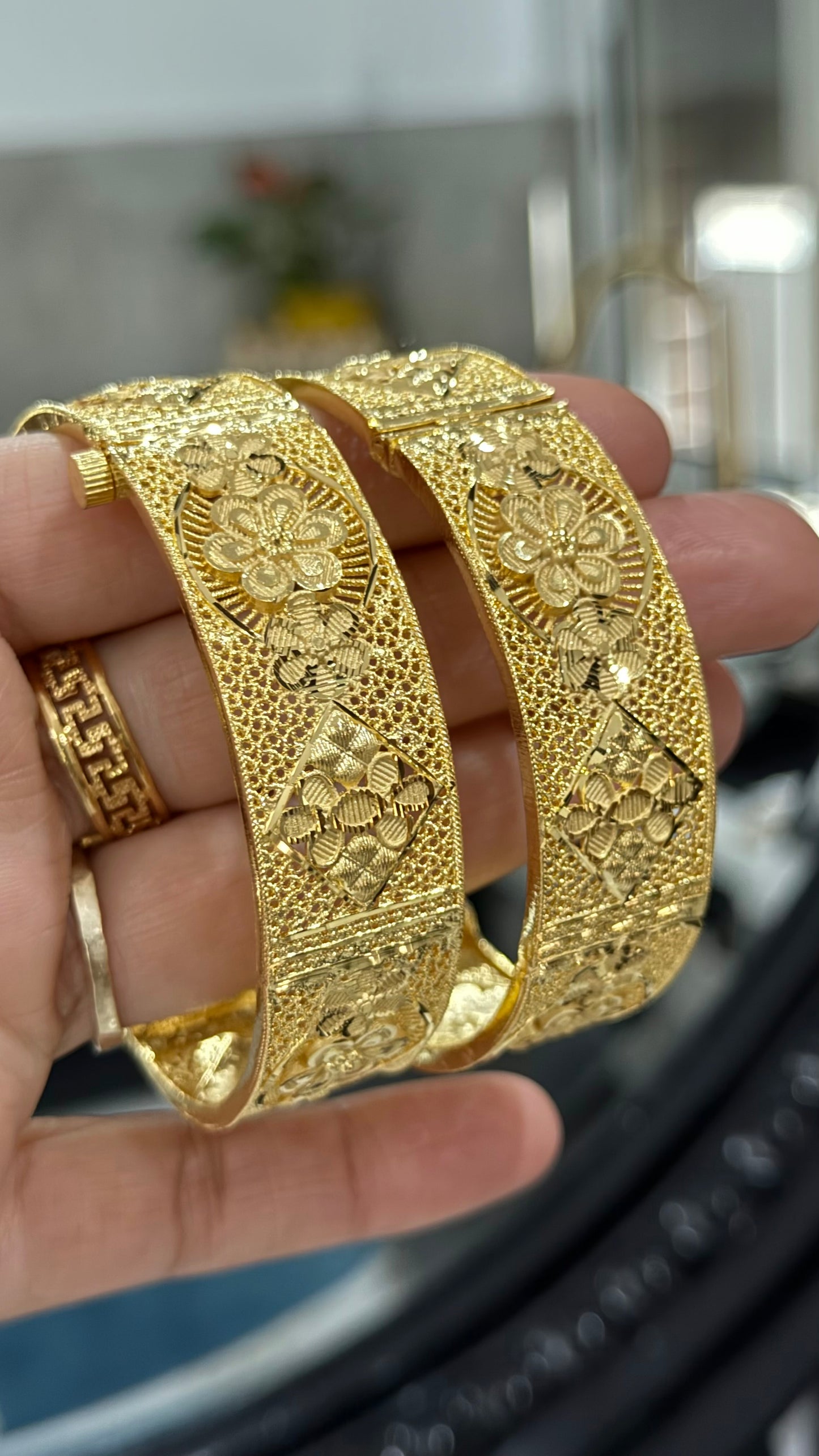 Traditional Gold Plated Kangan Indian Bangle for Weddings and Festivals