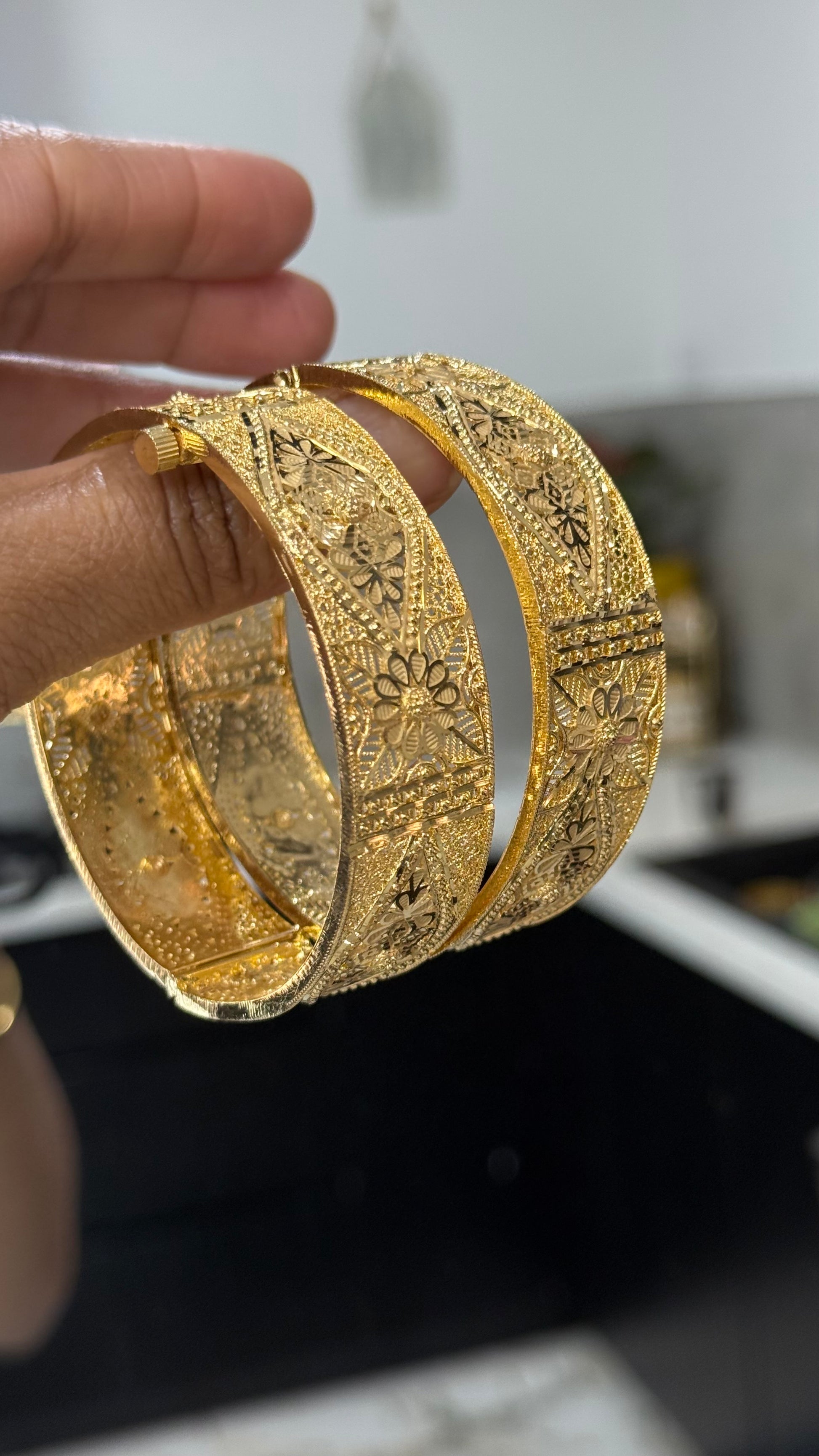 Traditional Gold Plated Kangan Indian Bangle for Weddings and Festivals