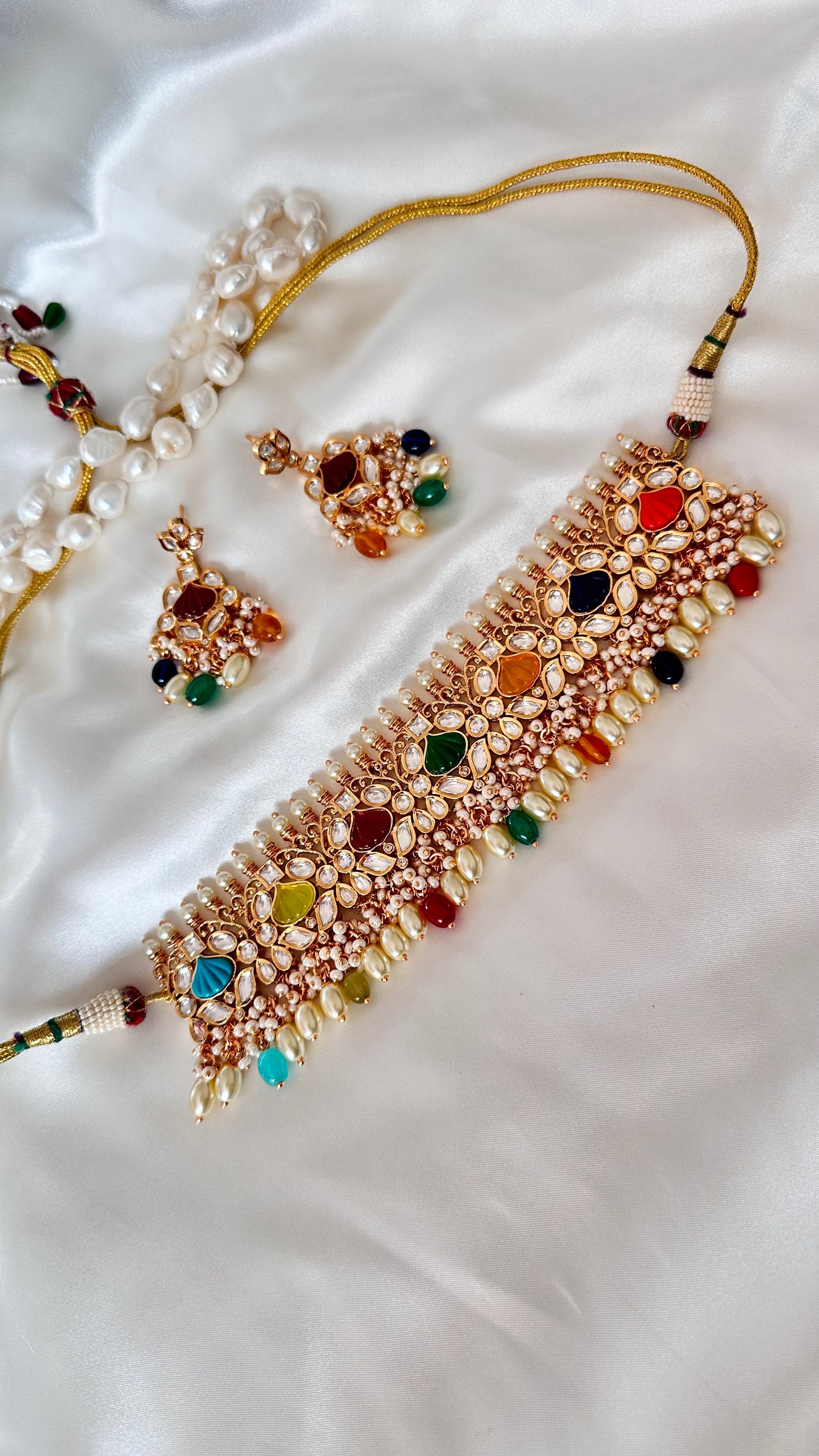 Multi uncut kundan choker