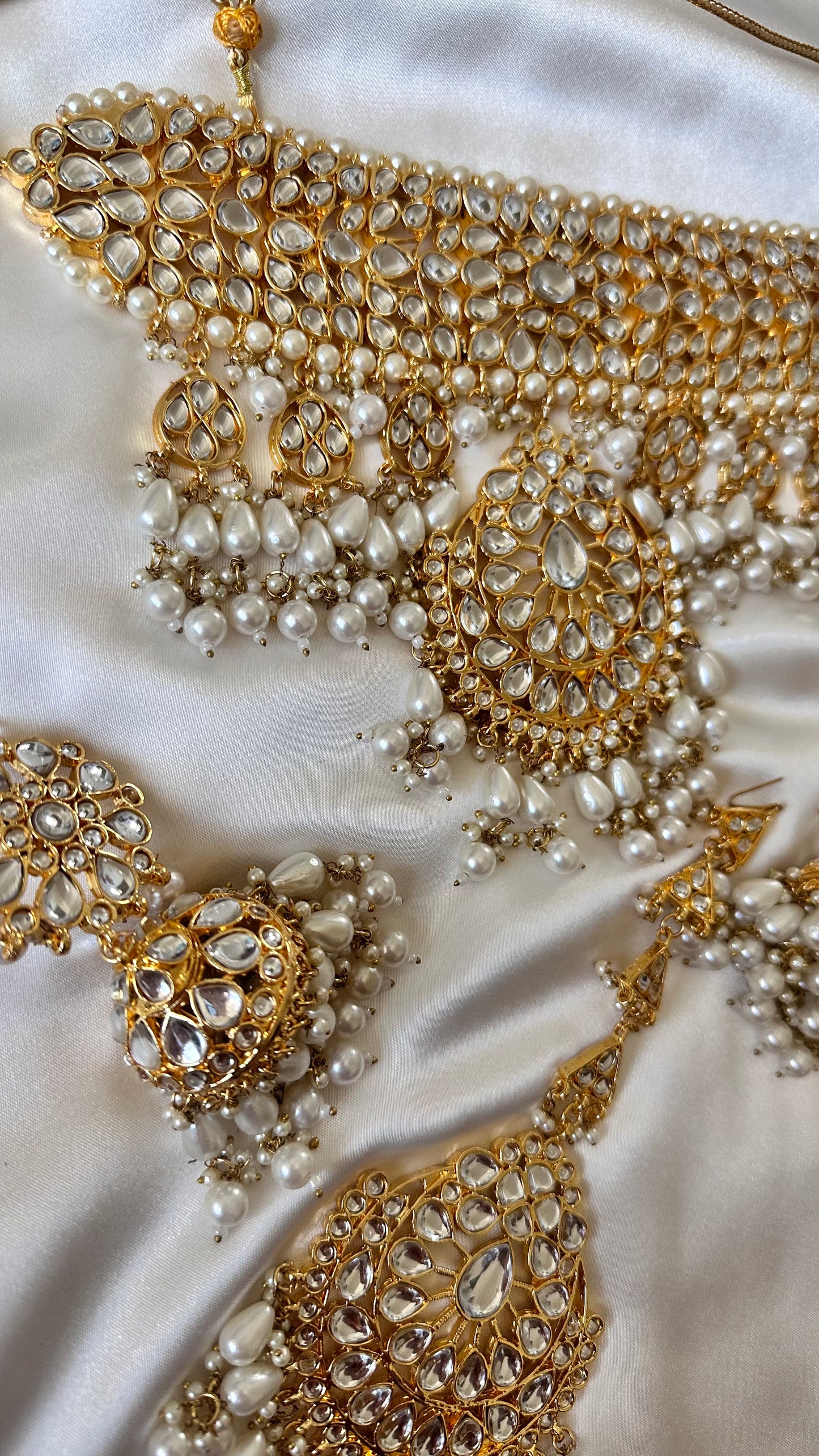 Bridal kundan choker set golden traditional