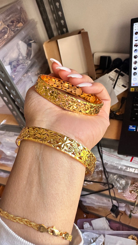 Gold plated kangan Sandookh collection