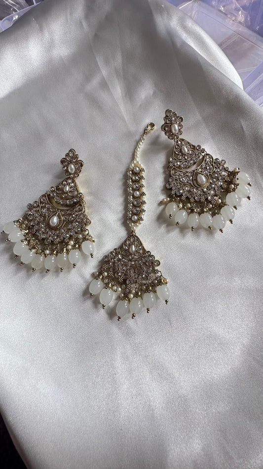 Reverse AD tikka and earring milky gold