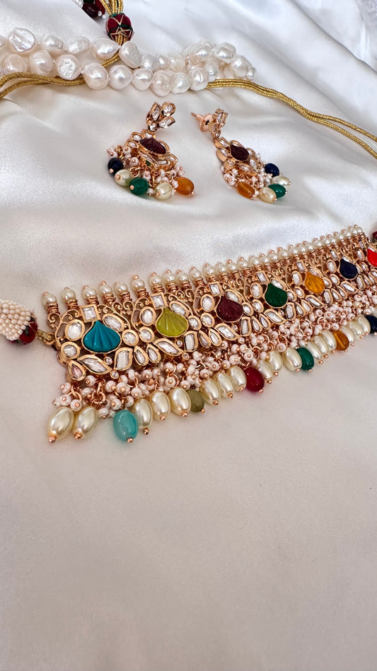 Multi uncut kundan choker