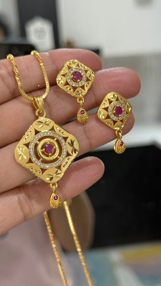 Indian gold-plated pendant chain set with intricate design, traditional jewelry for festive occasions and weddings