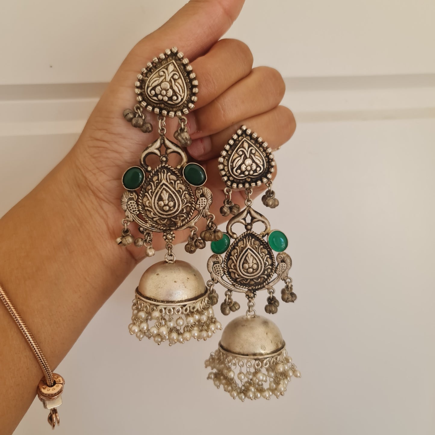 Shabbo oversized jhumka