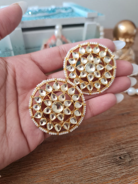 Pachi kundan studs