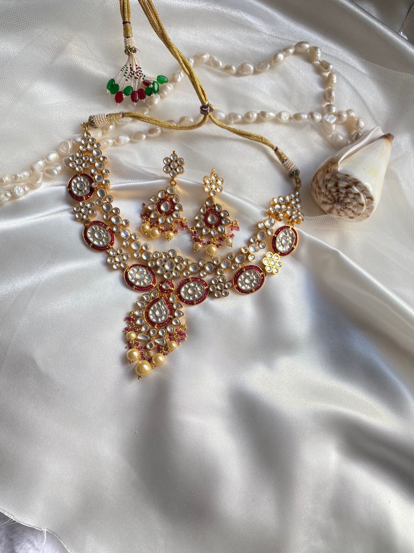 pachi kundan necklace perfect for bride