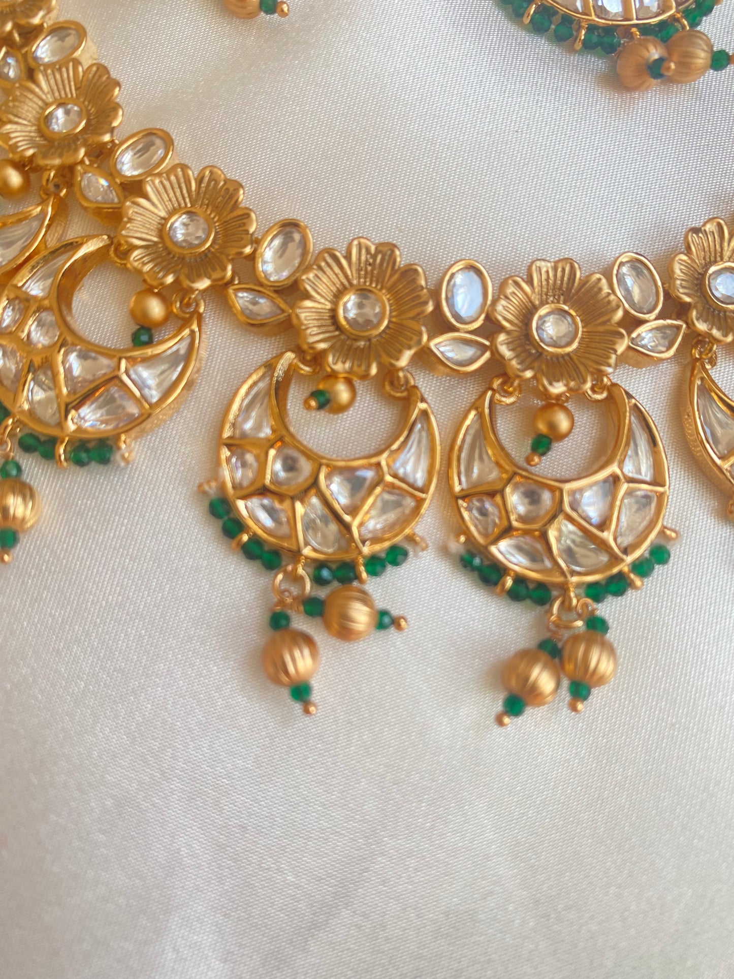 Nayantara green uncut kundan necklace