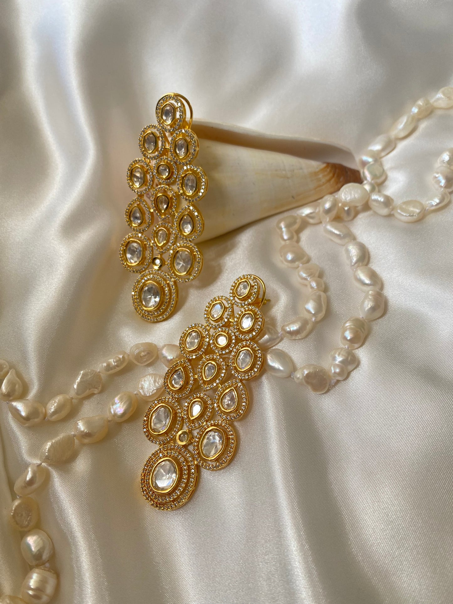 uncut kundan earrings golden