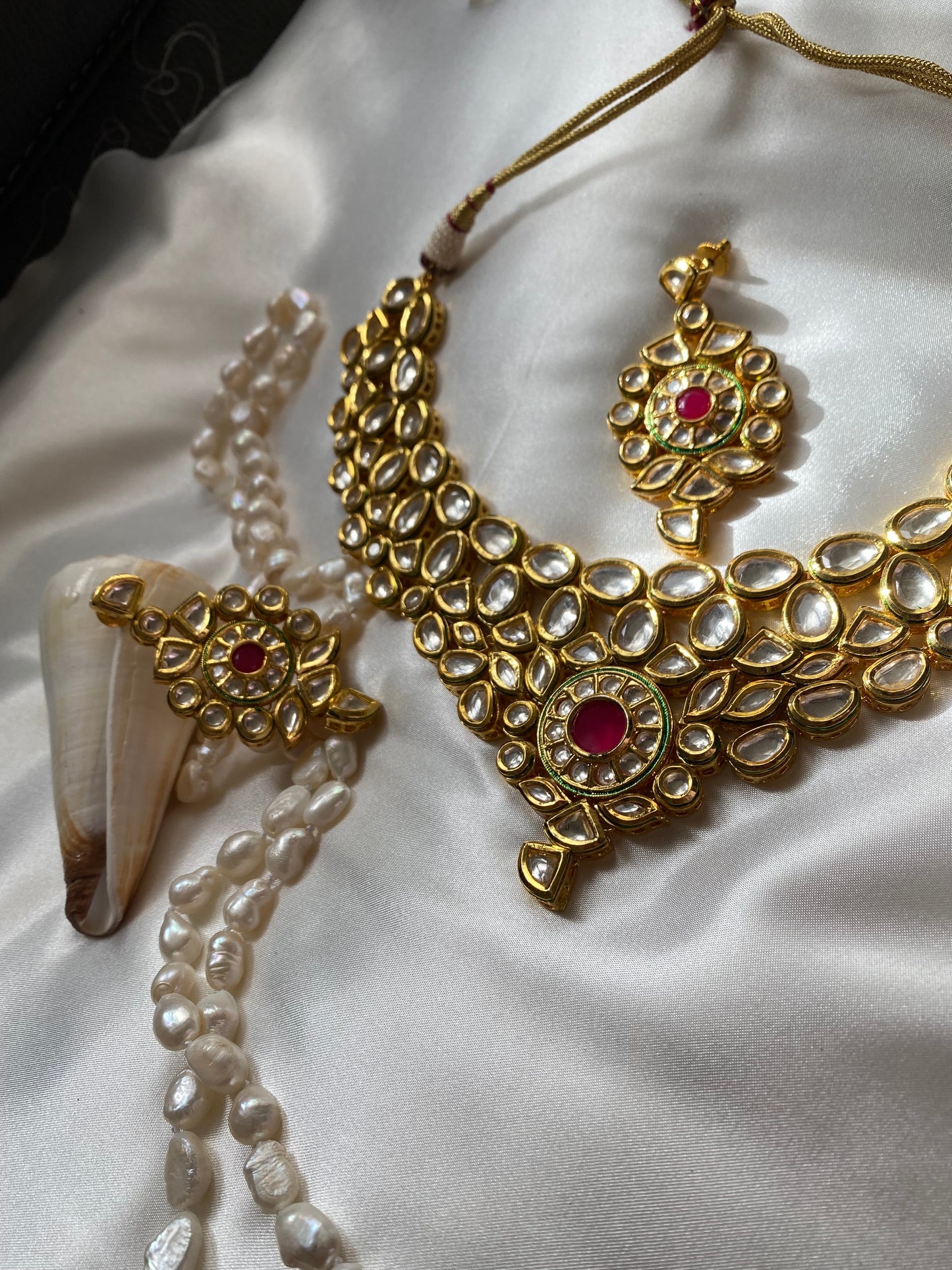 kundan necklace with meena base