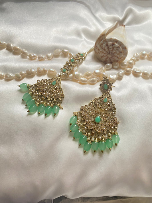 Reverse AD tikka and earrings mint