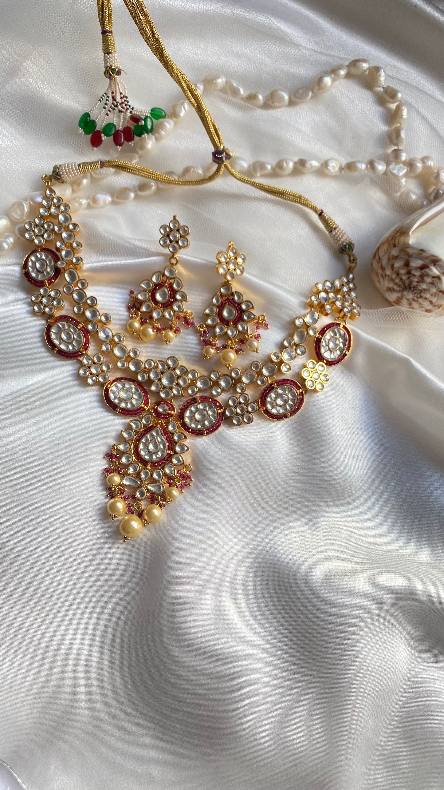 pachi kundan necklace perfect for bride