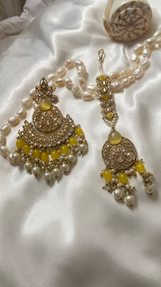 Reverse AD tikka and earring yellow