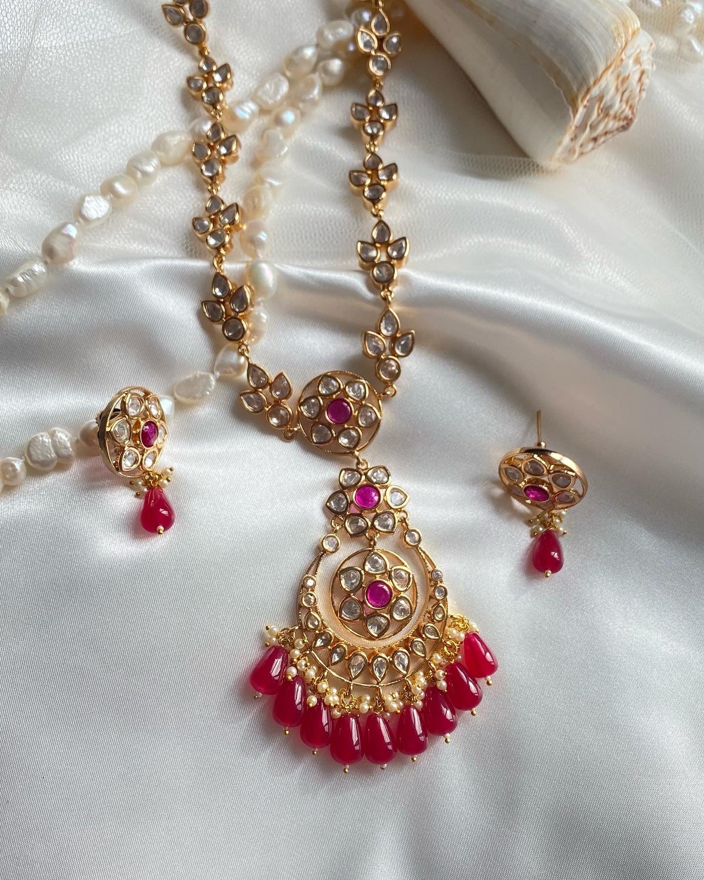 uncut kundan necklace ruby