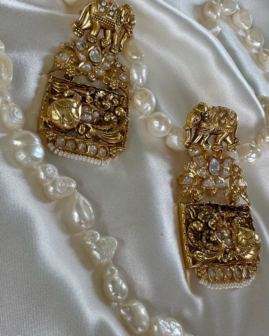 antique look earrings