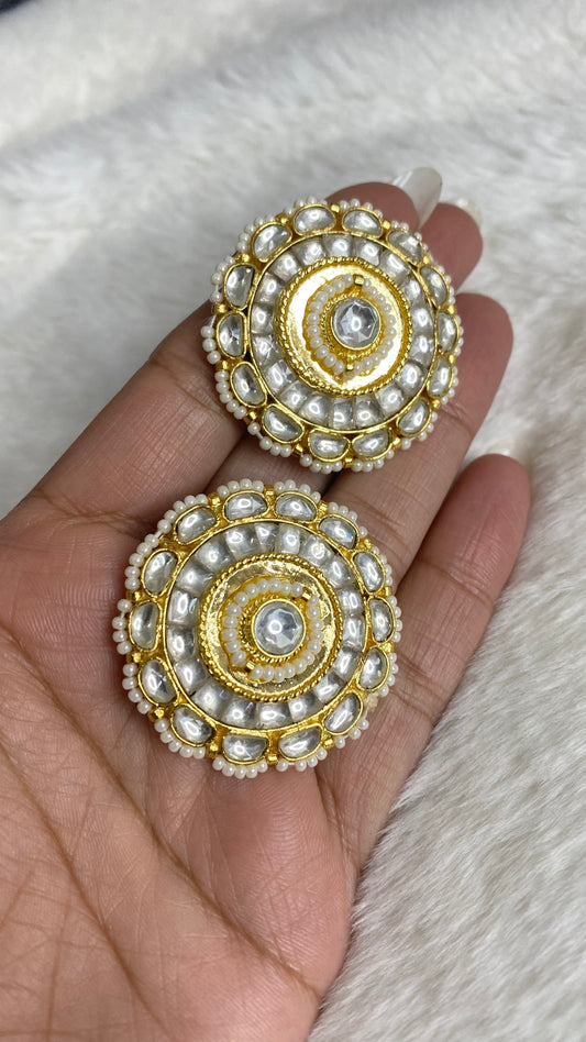 Pachi kundan studs