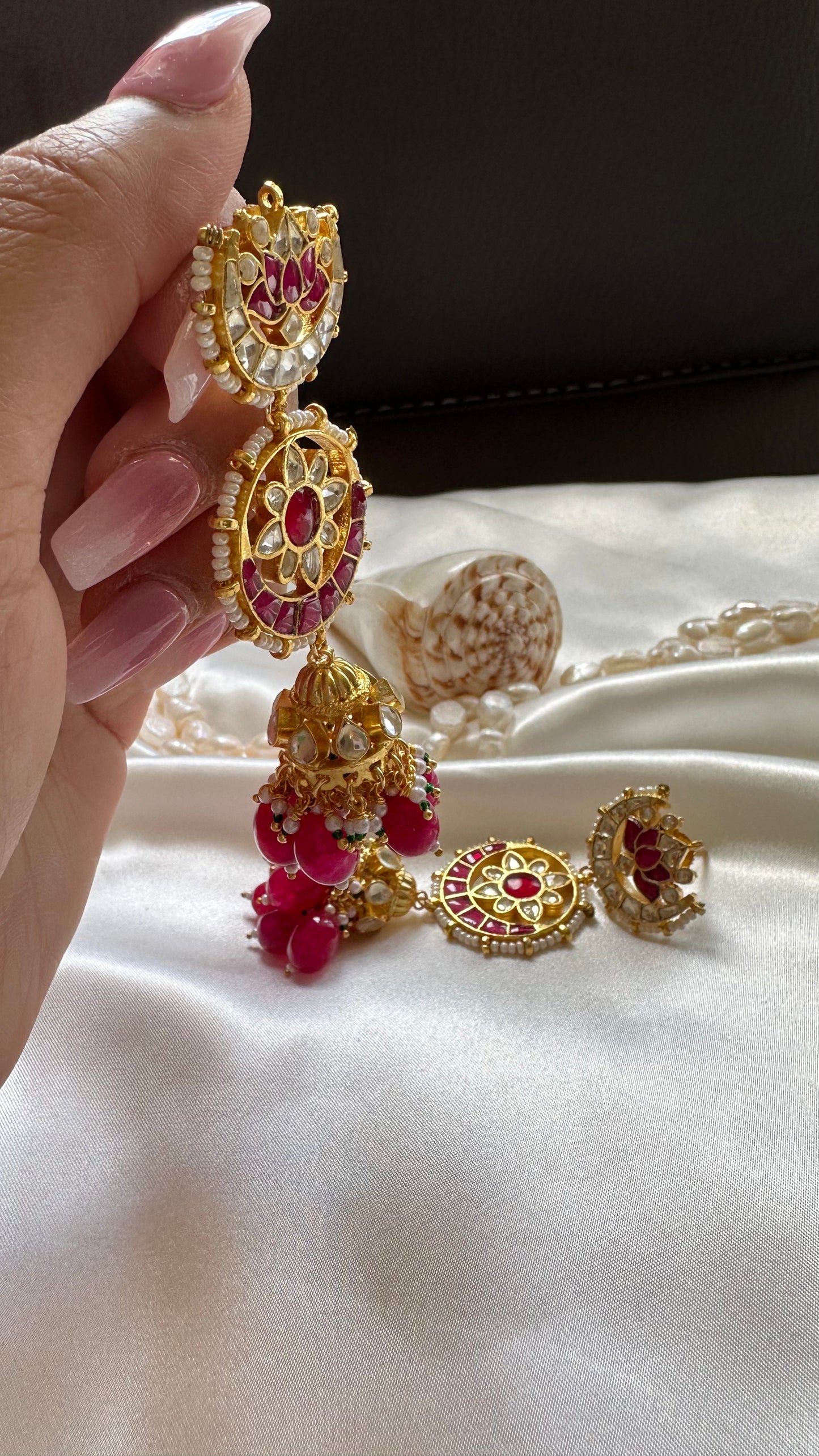 Pachi kundan hot pink jhumka