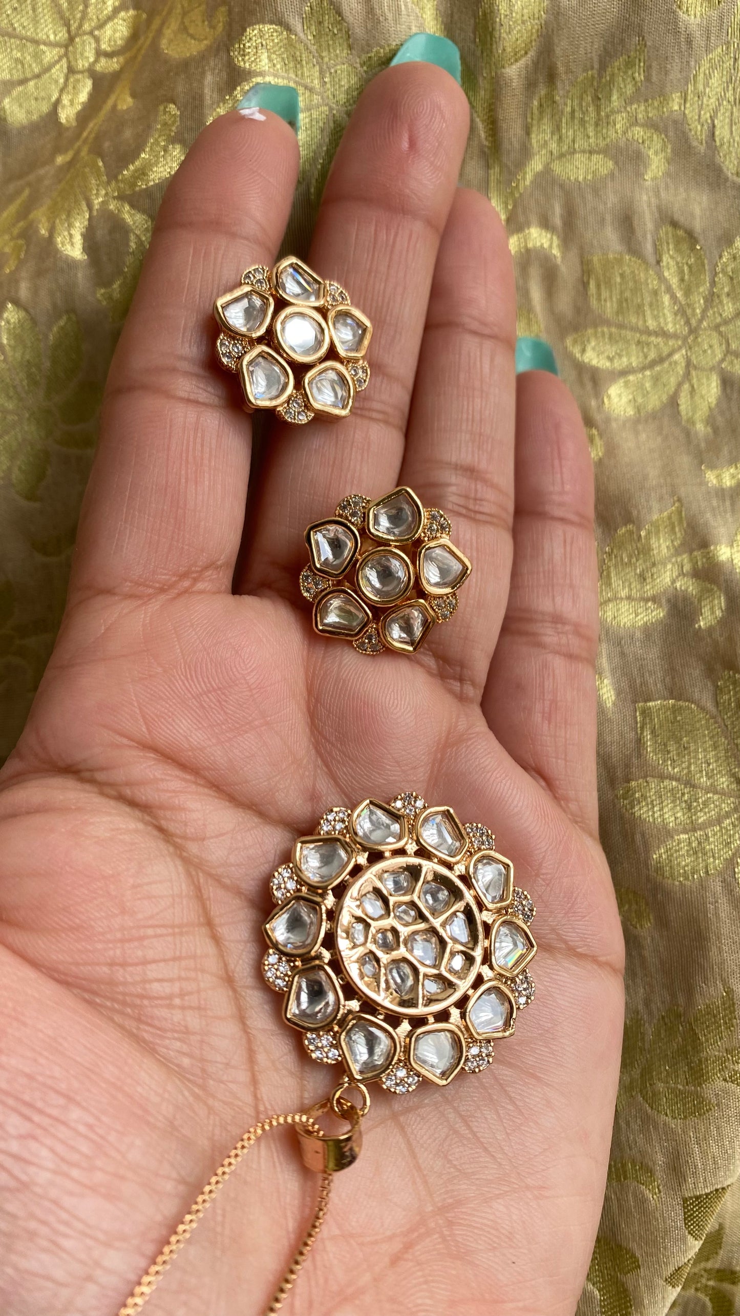 Bano uncut polki pendan and studs