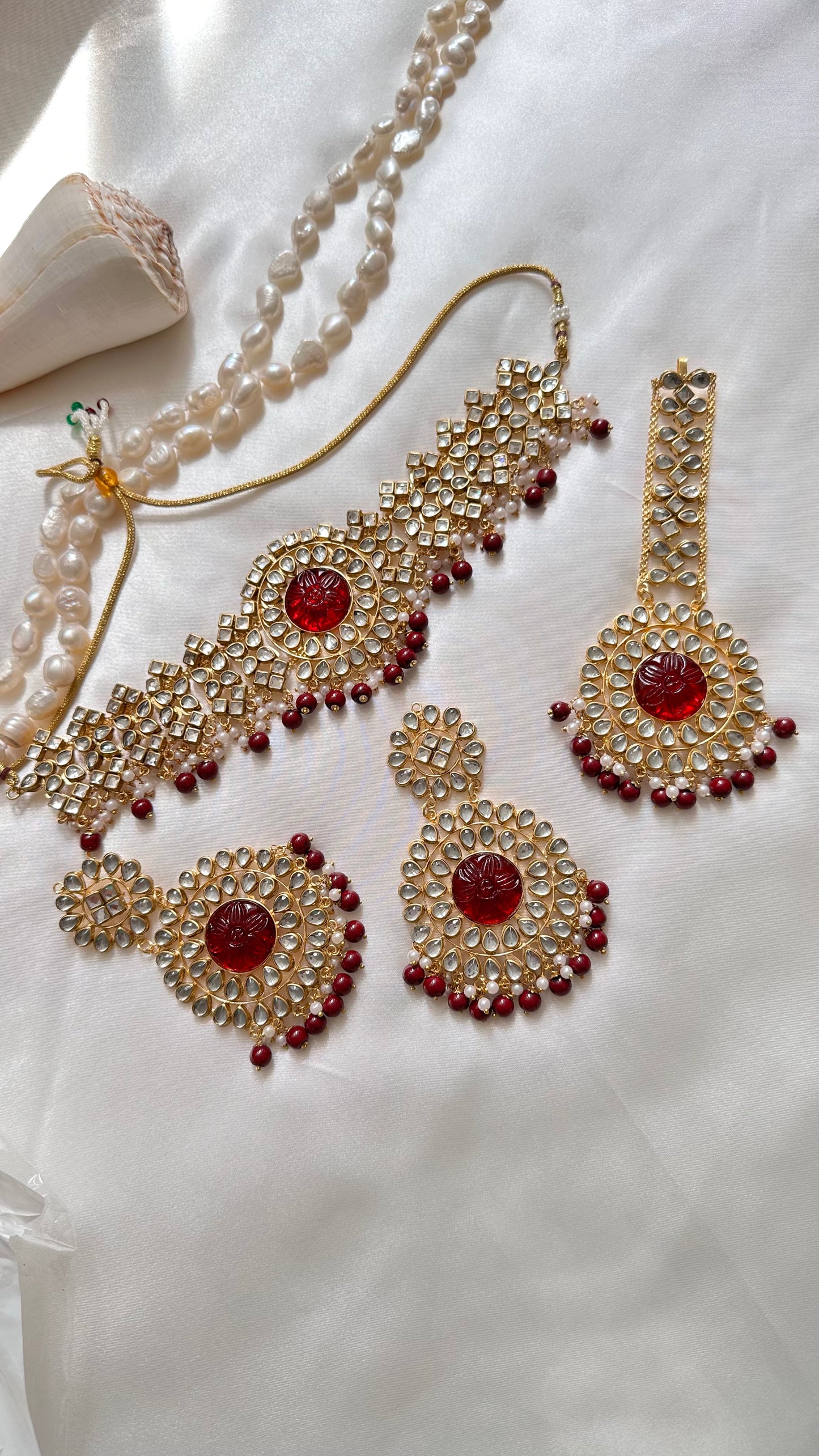 Kundan choker set