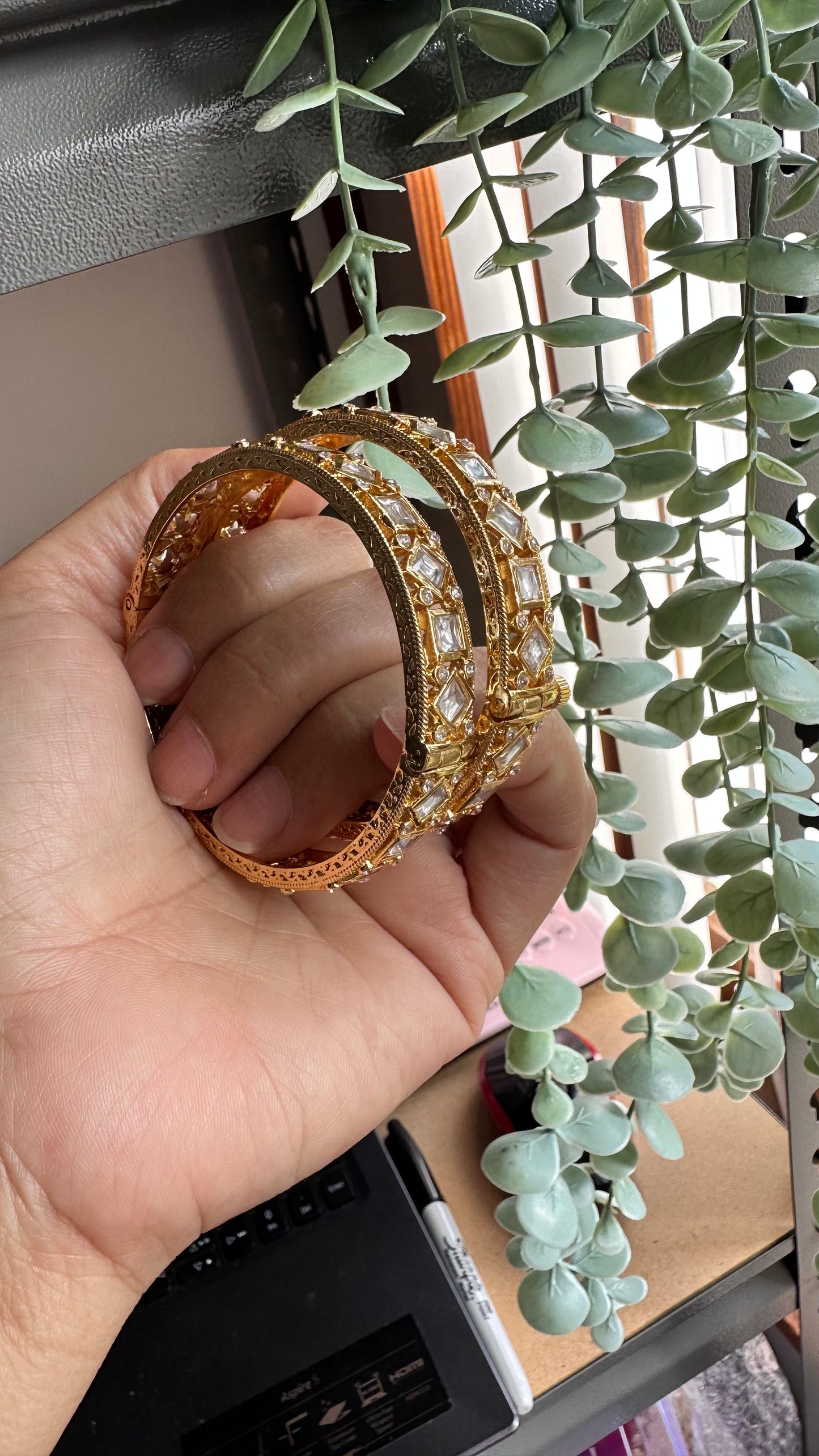 golden uncut kundan kangan openable